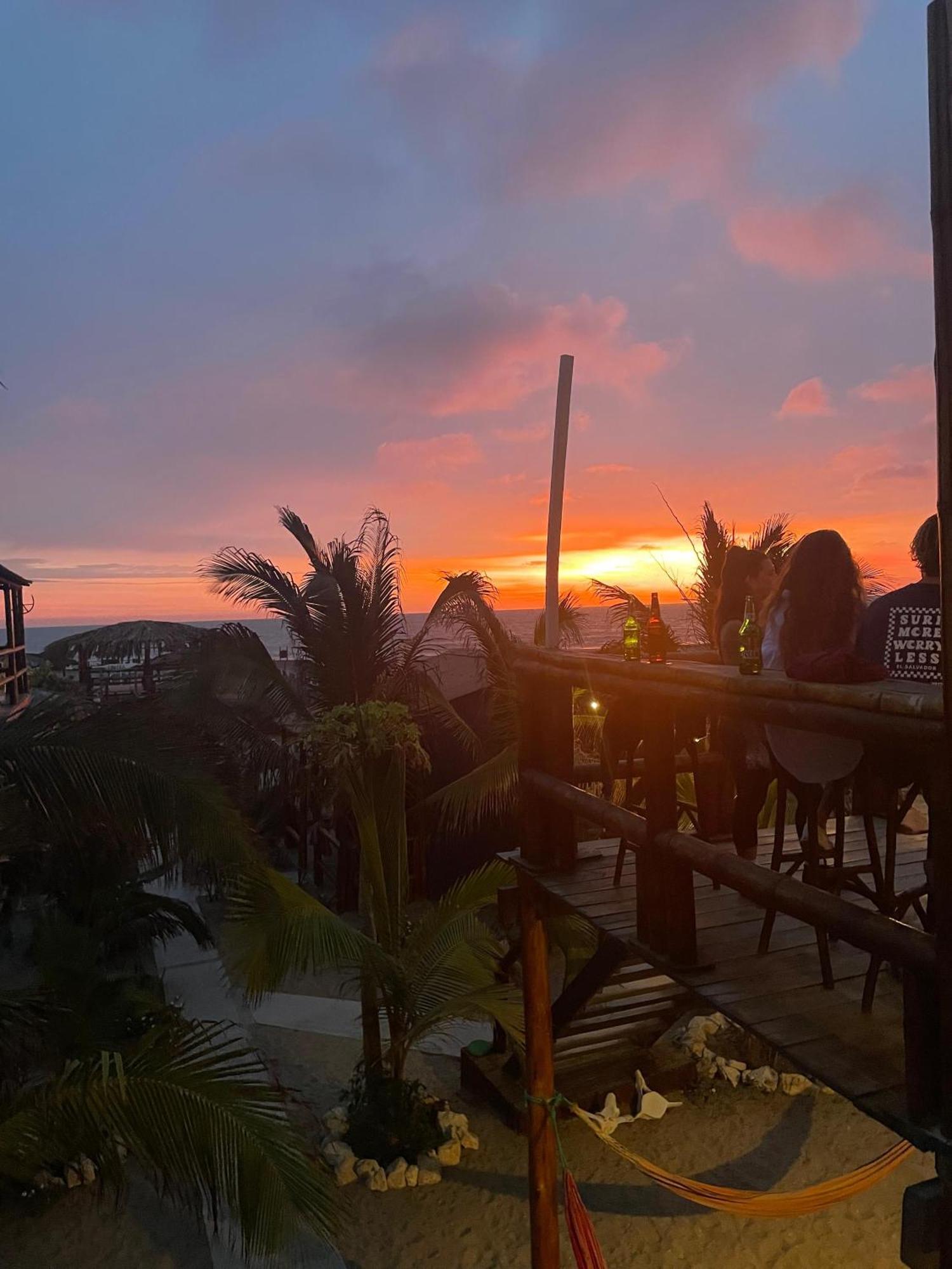 Un Dia Boutique Resort プラヤス エクステリア 写真