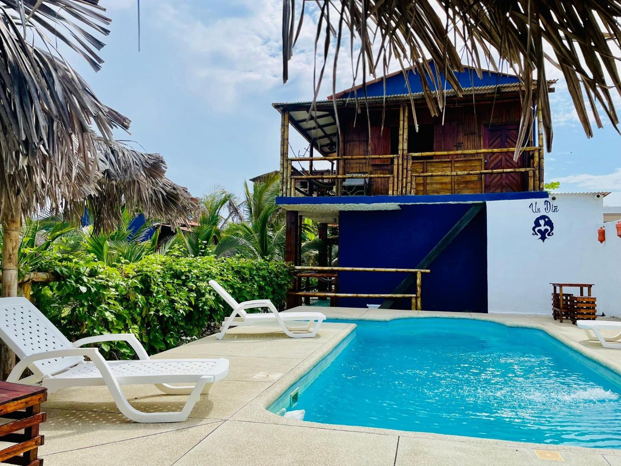 Un Dia Boutique Resort プラヤス エクステリア 写真